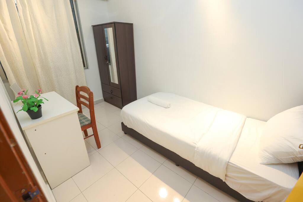 Cyberia Landed House Bbq By Ec Apartment *